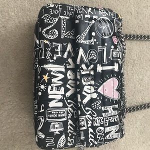 Henri Bendel Purse